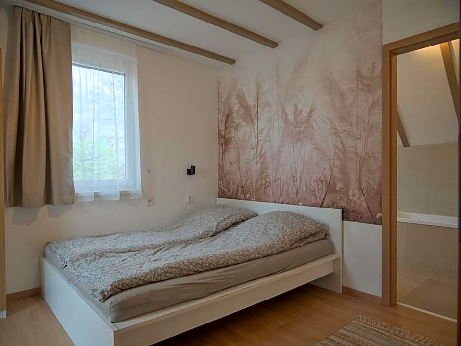 Vadvirág Villa