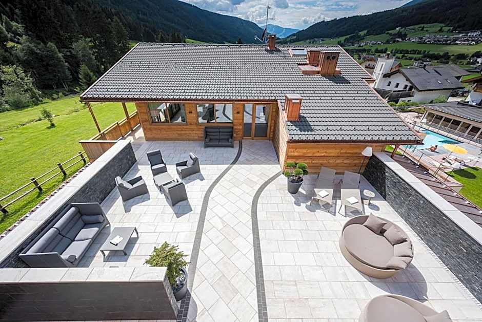 Alpine Nature Hotel Stoll