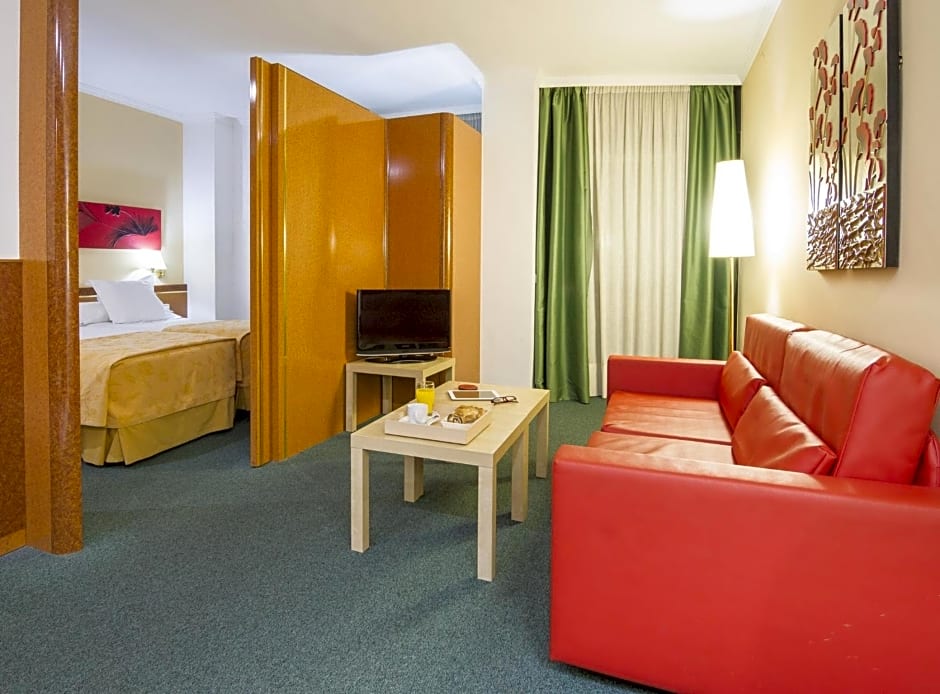 Acacia Suite