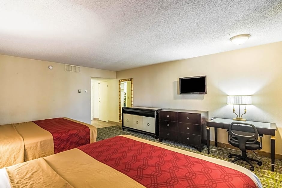 Rodeway Inn & Suites