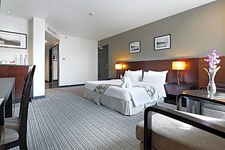 Superior King Room