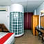 OYO 89864 Hotel Holiday Park