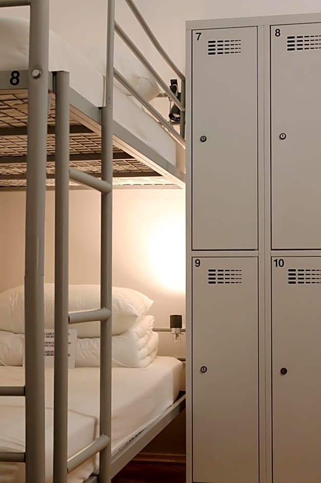 Warsaw Hostel Centrum Private Rooms & Dorms