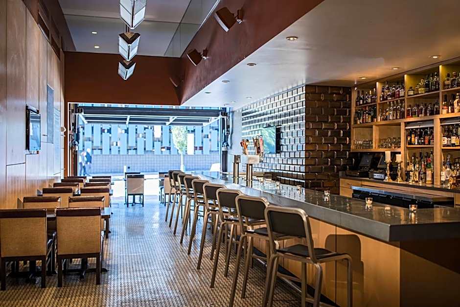 Renaissance by Marriott Pittsburgh Hotel