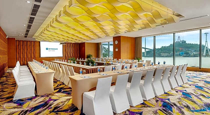 Wyndham Legend Halong
