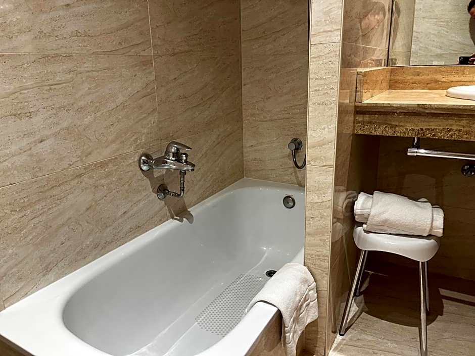 Holiday Inn Express Logrono Rioja By IHG