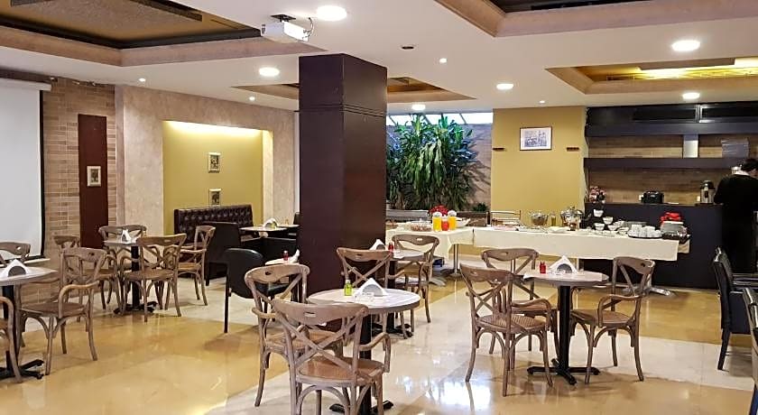 Ceasars Park Hotel