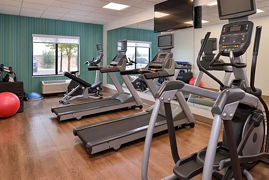 Holiday Inn Express & Suites Pueblo By IHG