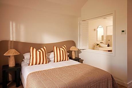 Deluxe Double Room with Bath