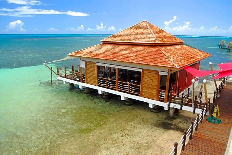 Decameron Los Delfines - All Inclusive