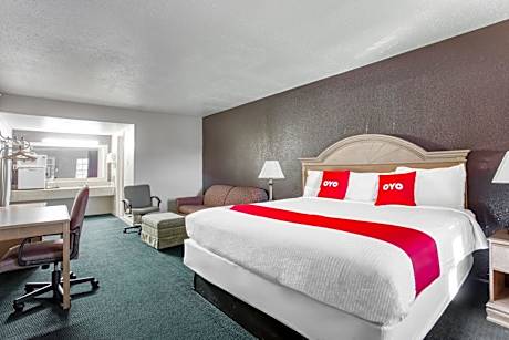 Premium King Bed Smoking
