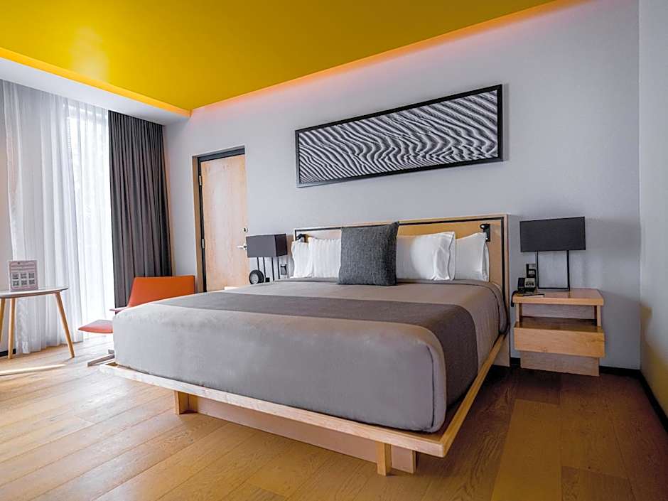Photo 1 of 5 of Suite