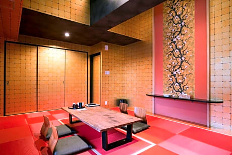 Suite with Tatami Area with Private Hot Spring Bath (Gold Room)