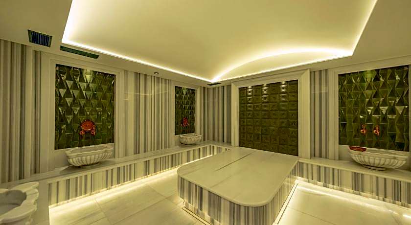 MQ Hotel Suites & SPA