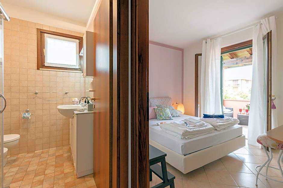 BellaSirmione Holiday Apartments