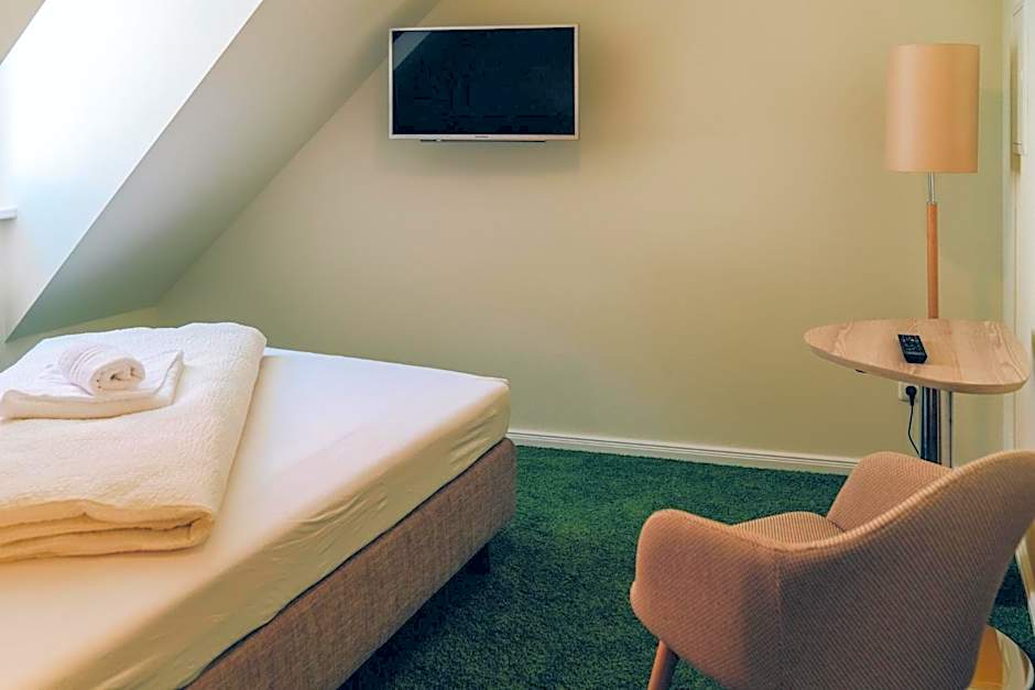 Adelheid Hotel Garni