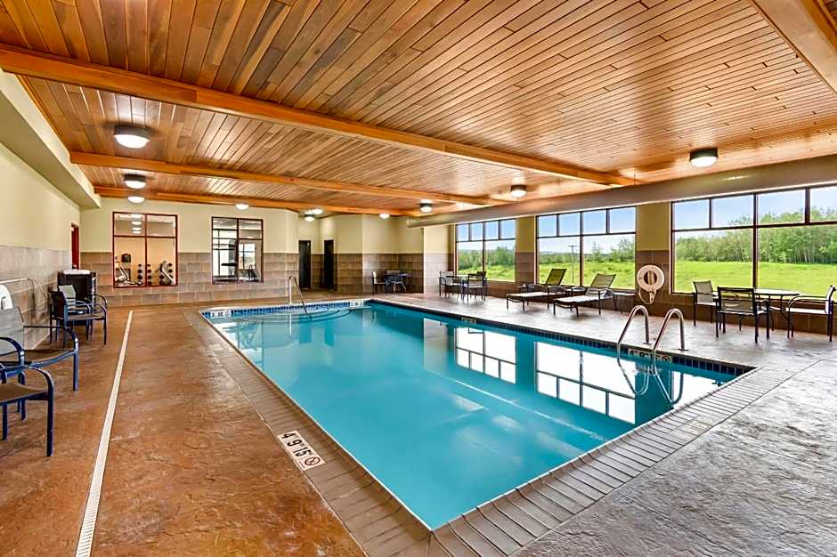 Comfort Inn & Suites Mountain Iron and Virginia