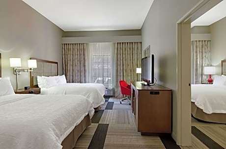 1 King- 2 Queen Room W/Microwv/Fridge Ns