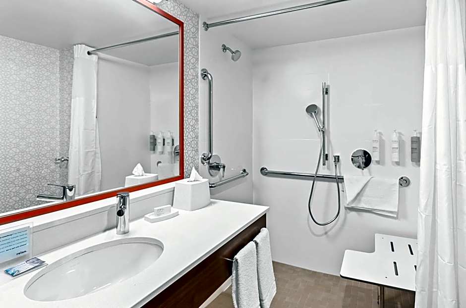 Hampton Inn By Hilton Chicago/Naperville