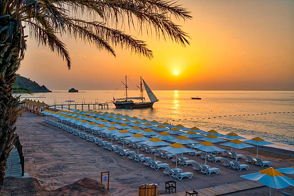 Pirates Beach Club  Ultra All Inclusive