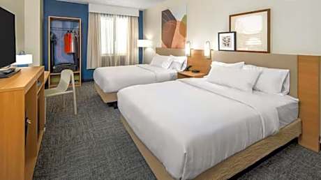 Queen Room with Two Queen Beds - Non-Smoking