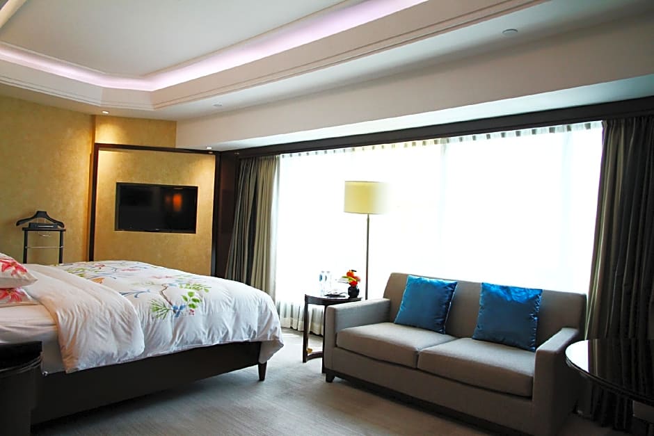 The Pavilion Hotel