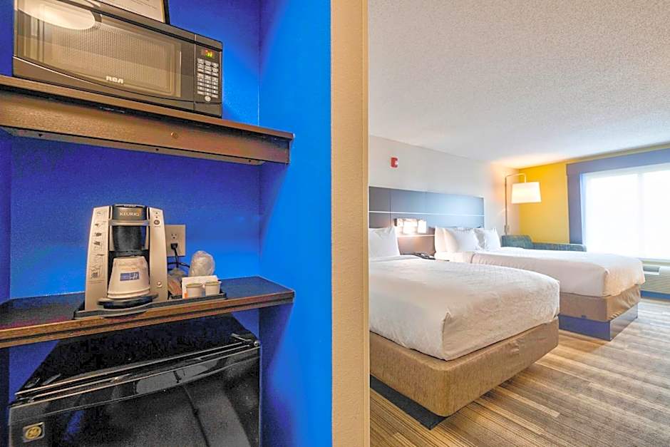 Holiday Inn Express Hotel & Suites Kansas City - Grandview By IHG
