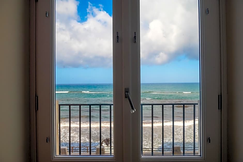 Central Gallery Rooms- Palazzo D'Ali' Staiti XIX