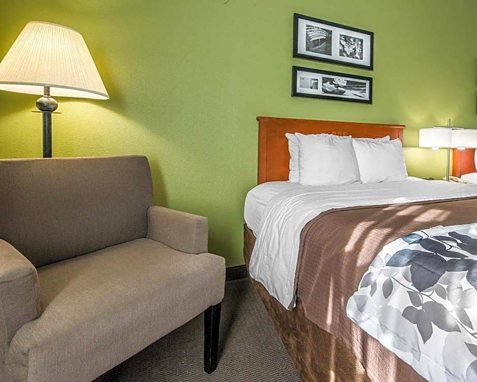 Sleep Inn & Suites Winchester near University