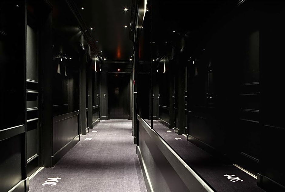 First Hotel Paris Tour Eiffel