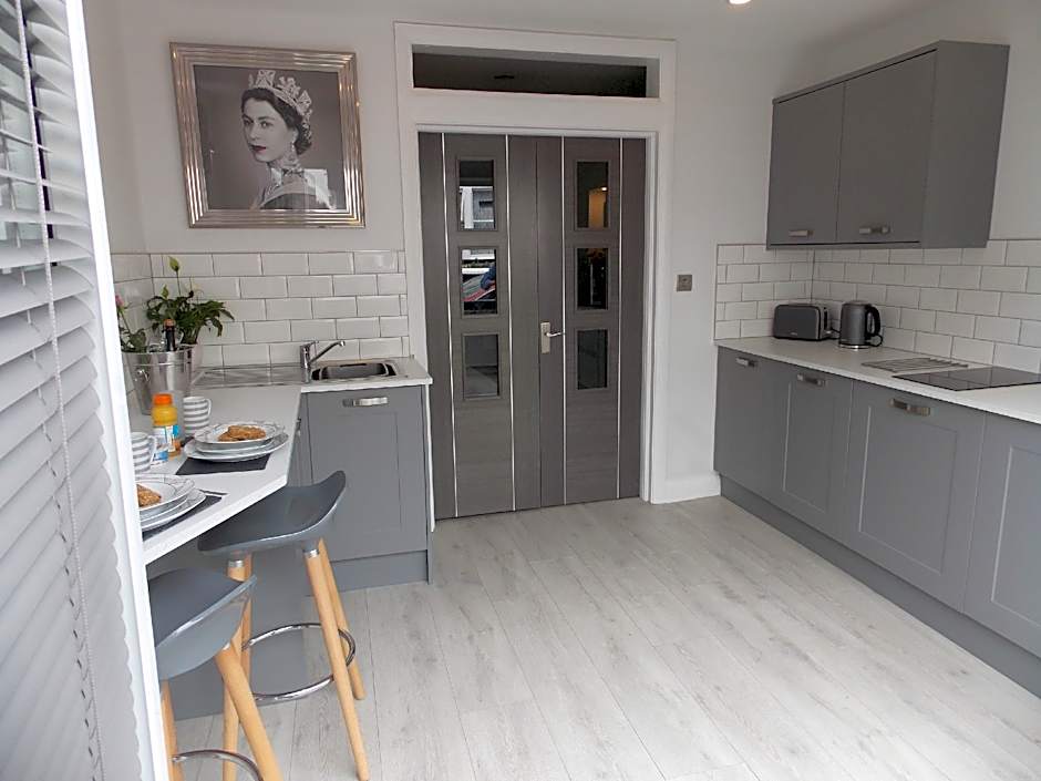 Eden Suite Sasco Apartments