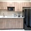 Holiday Inn Express and Suites Ft. Smith Airport By IHG