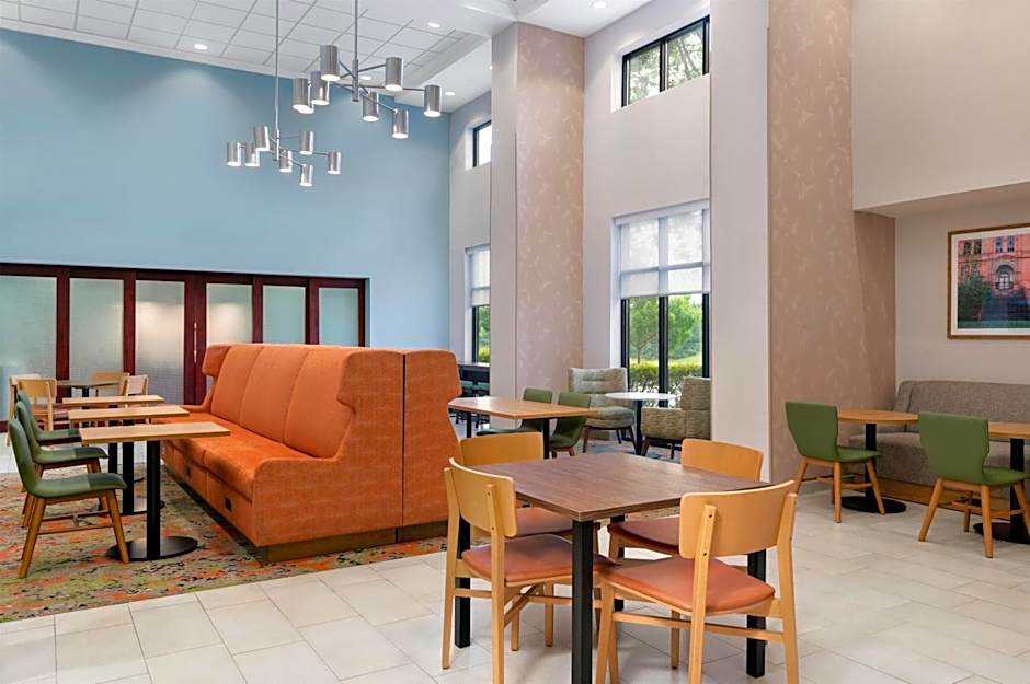 Hampton Inn & Suites Prattville