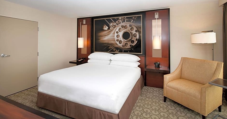 DoubleTree By Hilton Hotel And Suites Charleston Airport