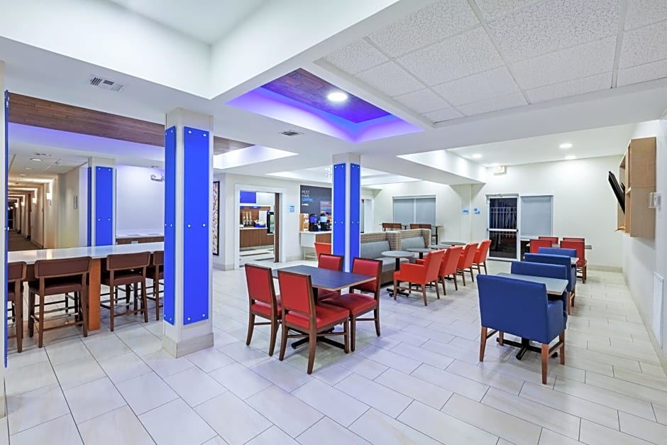 Holiday Inn Express New Orleans East by IHG