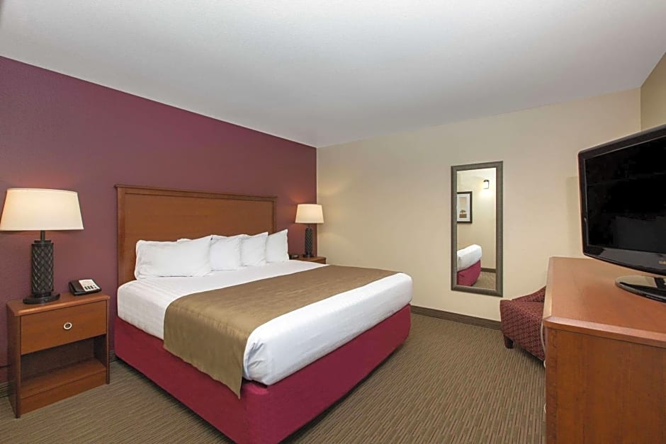 AmericInn by Wyndham Merrill