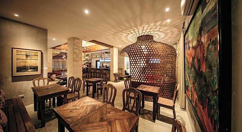 Costabella Tropical Beach Hotel