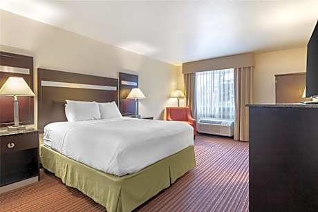 Queen Room with Bath Tub - Mobility Accessible/Non-Smoking