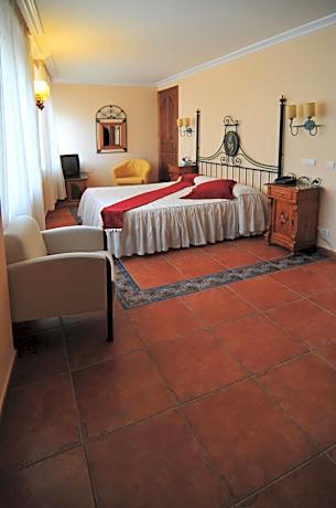 Double or Twin Room with Spa Bath