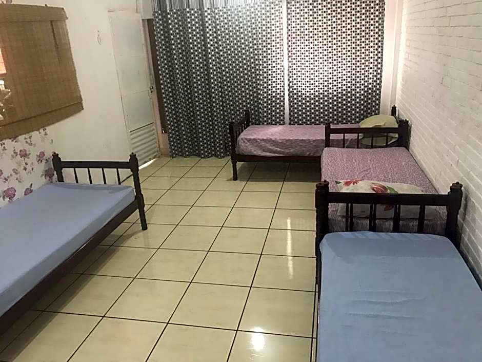 Pousada Hostel Universitario – Londrina, AZ