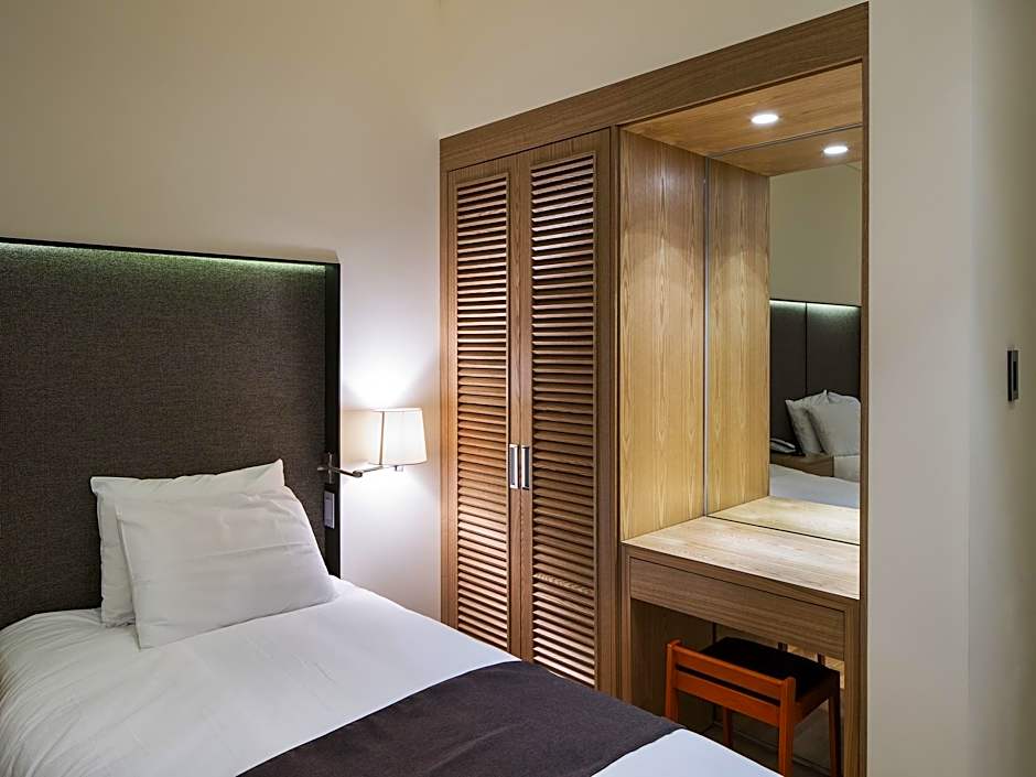 Dukgu Hot Spring Hotel