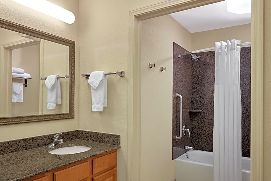 Staybridge Suites Milwaukee Airport South By IHG