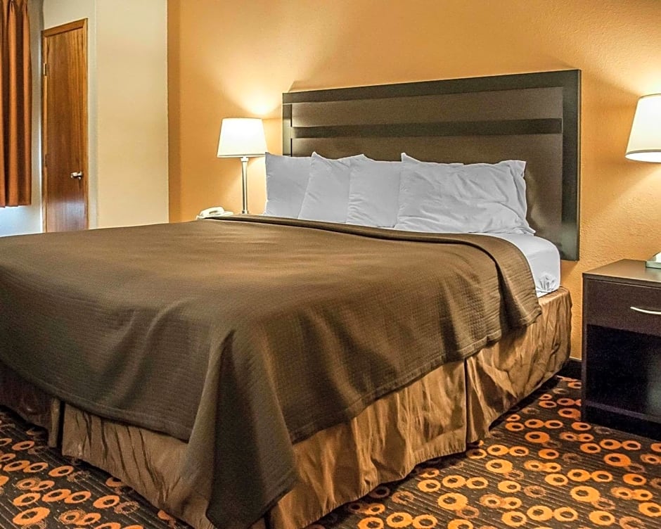 Econo Lodge Inn & Suites Santa Fe