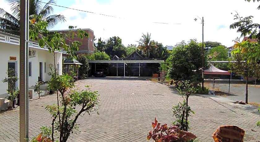 Hotel O Wisma Syariah Lahundape