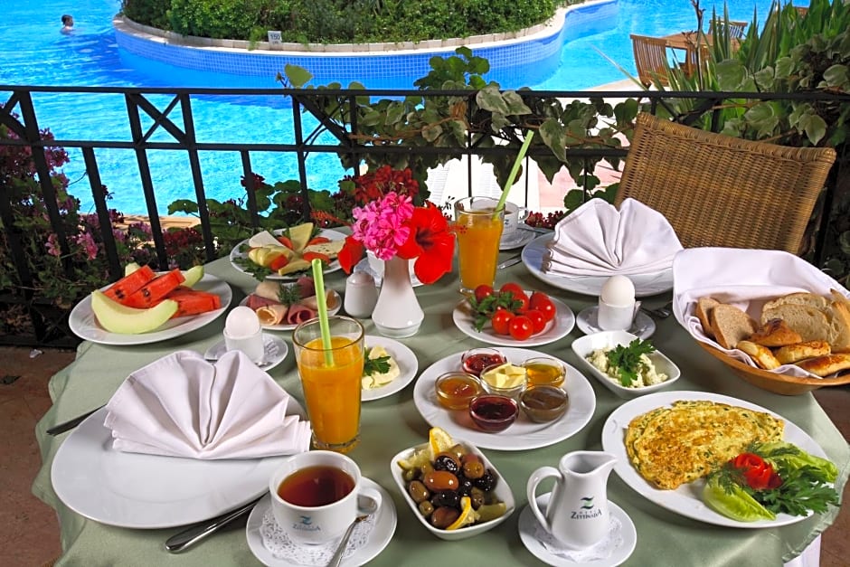 Zeytinada Hotel