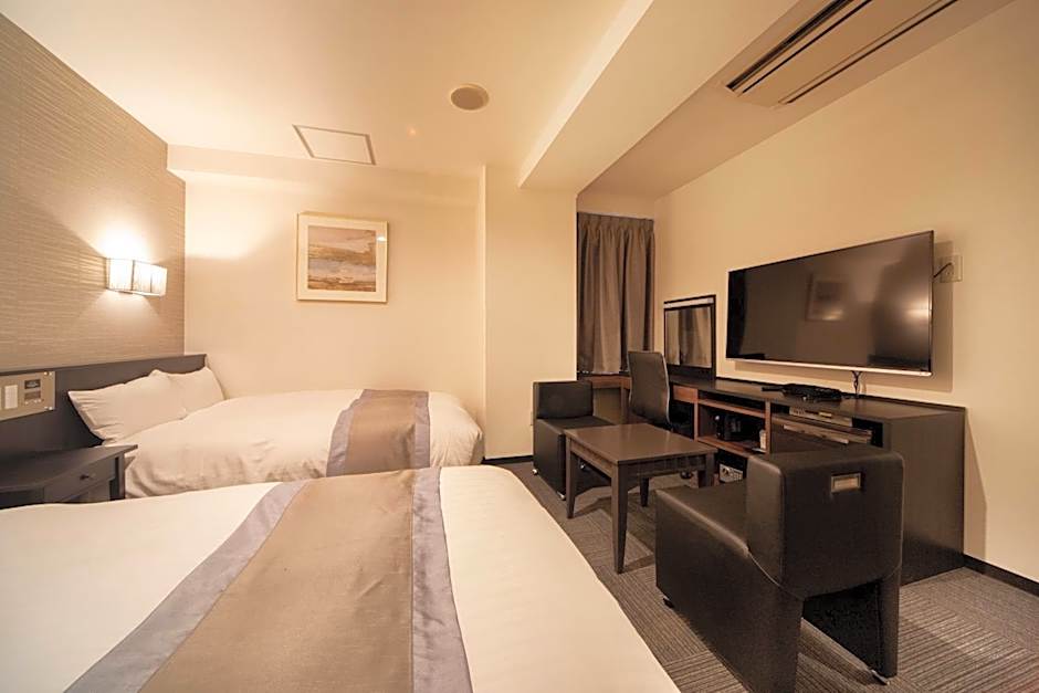 The Grandeur Hotel