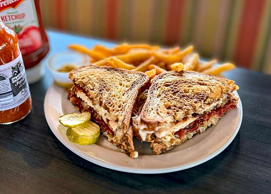 Coast Courtenay Hotel