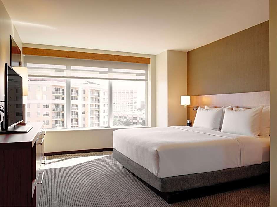 Hyatt Place Arlington Courthouse