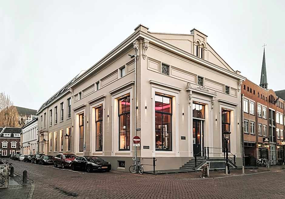 The Nox Hotel