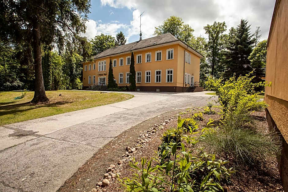 Waldsee Hotel am Wirchensee